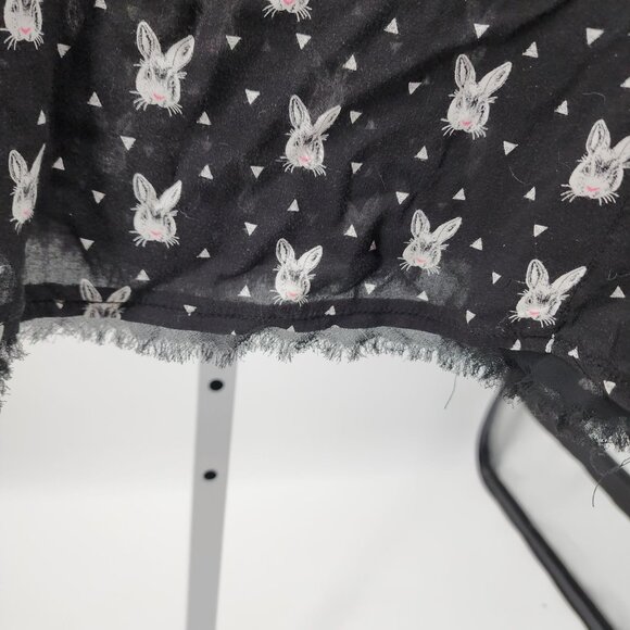 Torrid 3 Womens 3X Black Bunny Print Short Sleeve Top Size 22/24 Zip Back Top - Picture 5 of 8